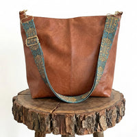 Alba’s Textured Carry | Shoulder Bag